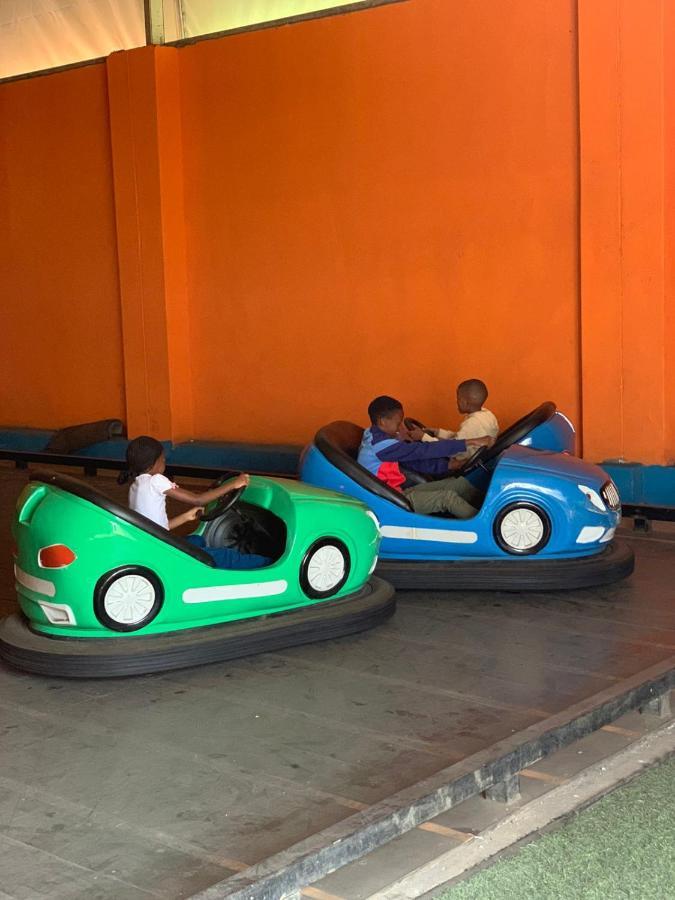 Ten Flags Theme Park Kroondal Luaran gambar
